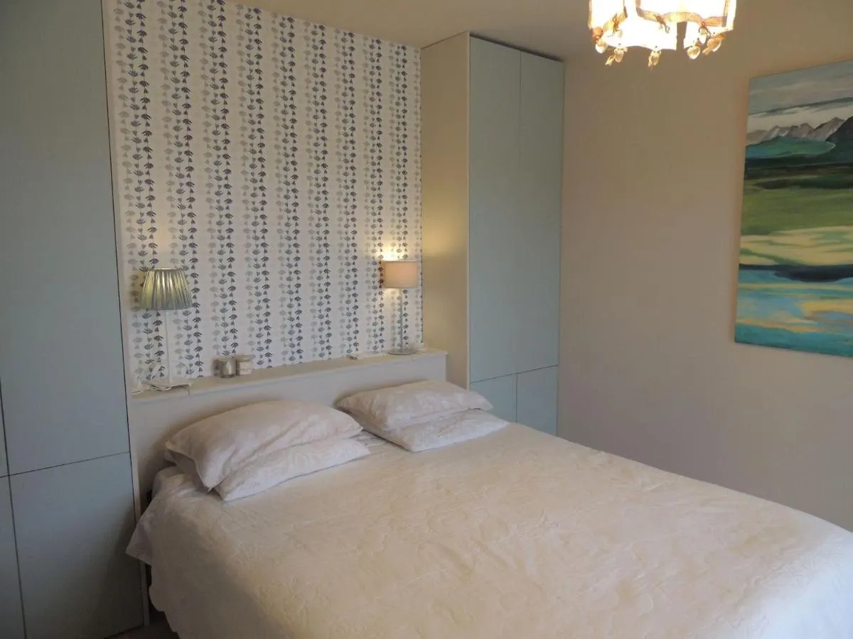 Picturesque Holiday Home With Garden Vaison-la-Romaine 0*,  Frankreich